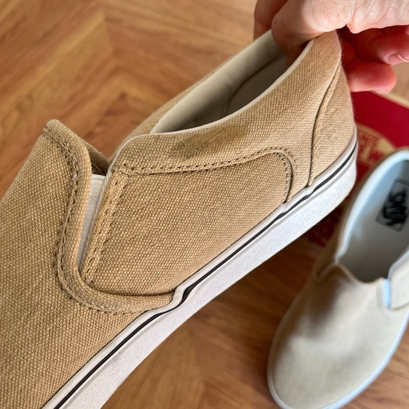 Men’s Classic Canvas Slip On Vans - Picture 7 of 8